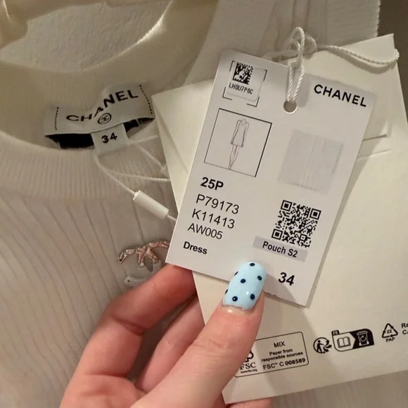 CHANEL White Sleeveless Ribbed Mini Dress NWT - Picture 2 of 5